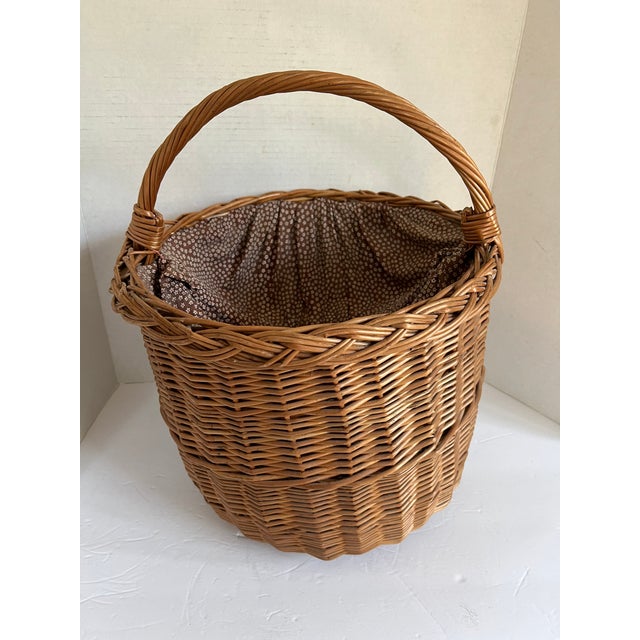 Large Round Vintage Market Basket Lined With Fabric Chairish