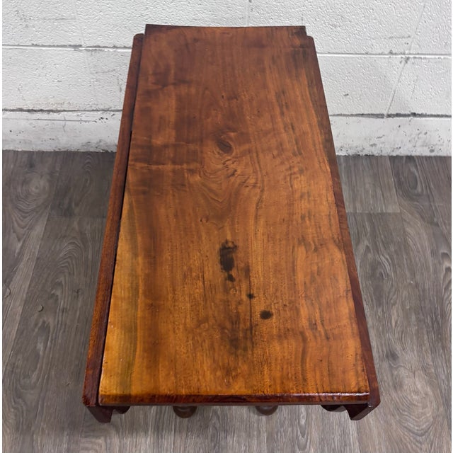 Antique 19th Century Walnut Pembroke Drop Leaf Table For Sale - Image 4 of 10