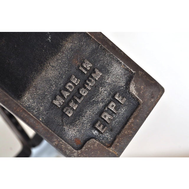 A very fine banker's lamp featuring an on/off switch on the socket (e27). Manufactured by erpe (belgium) in the 1920s or...