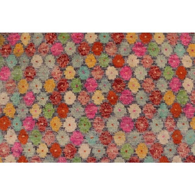 1990s Contemporary Balochi Gray/Red Wool Rug - 3'0''x4'11'' For Sale - Image 5 of 11
