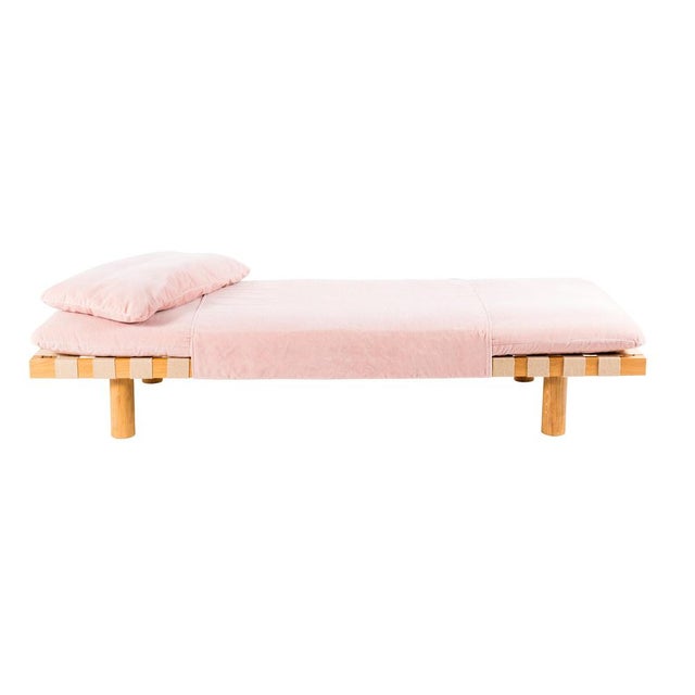 Pallet Dirty Pink Velvet Nature Daybed by Pulpo For Sale - Image 13 of 18