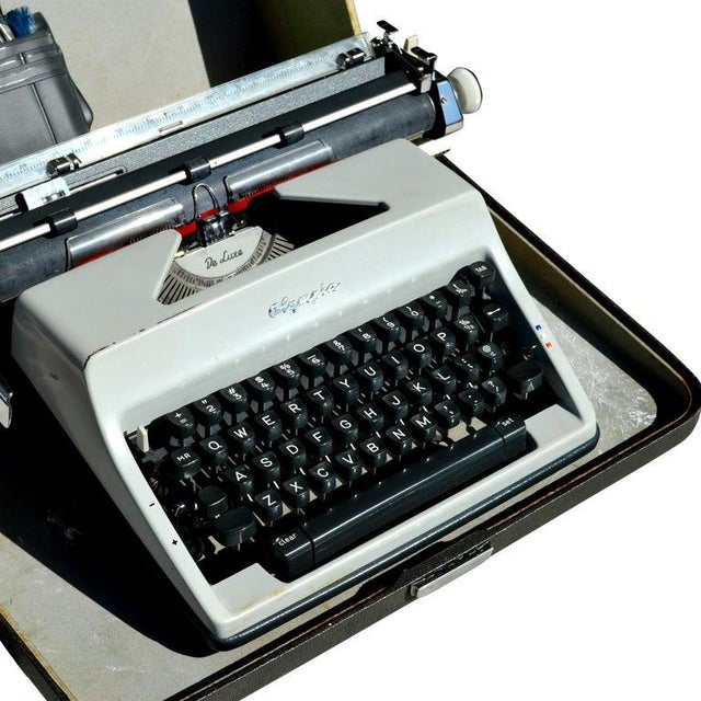 1960s Vintage Olympia De Luxe Portable Typewriter With Carrying Case For Sale - Image 5 of 11