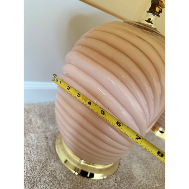 1980s Pair of Vintage 1980s Art Deco Revival Shell Table Lamps - Peachy Pink With Pleated Shades For Sale - Image 5 of 8