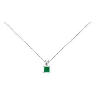 14K White Gold 5x5 MM Square Shaped Green Emerald Solitaire Pendant Necklace For Sale