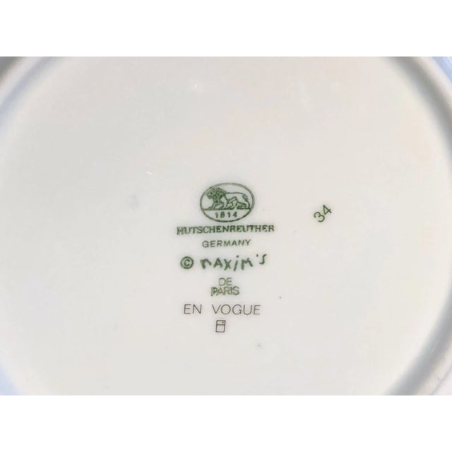 Ceramic 80's en Vogue for Maxim’s of Paris- Dinner, Salad, & Bread Plate, 15 PCS For Sale - Image 7 of 9