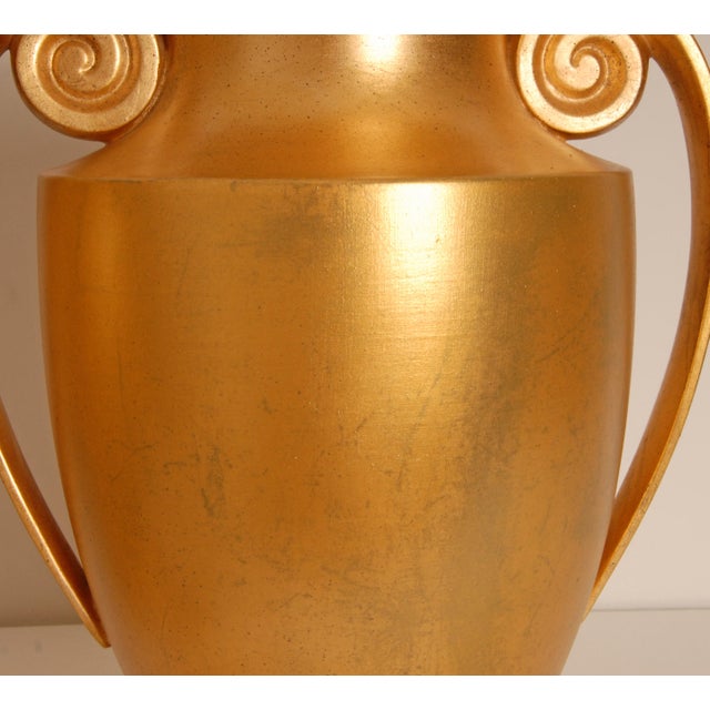 Gold Vintage Italian Etruscan Vase Lamps Traditional Gold Table Lamps Style the Etrusque - a Pair For Sale - Image 8 of 15