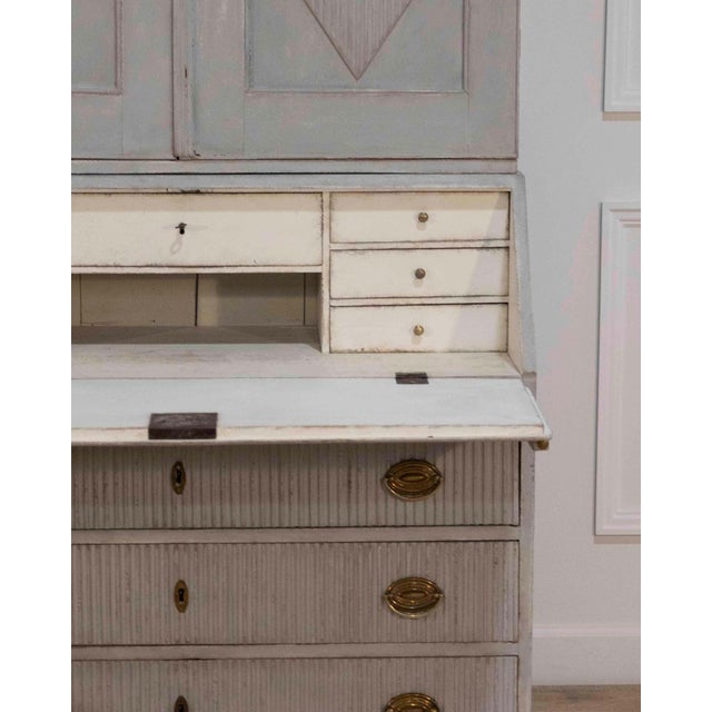 Late 18th-Century Scandinavian Two-Part Secretary, Circa 1790 For Sale - Image 15 of 17