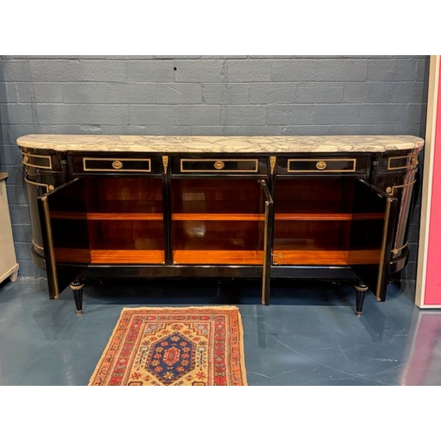 French Louis XVI D-Shape Sideboard For Sale - Image 4 of 5