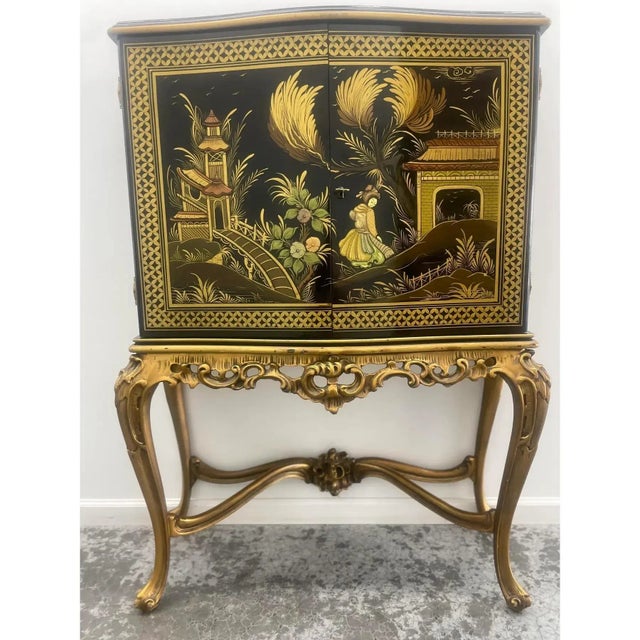 French Chinoiserie Black Lacquer Cocktail Cabinet on Giltwood Stand — Hollywood Regency Style For Sale - Image 12 of 12