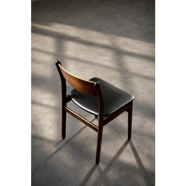 Mid-Century Modern Scandinavian Dining Chairs in Teak and Vinyl, 1960s, Set of 4 For Sale - Image 6 of 18