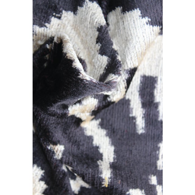 Contemporary Silk Velvet Ikat Pillow Cover Bohemian Pillow For Sale - Image 9 of 10
