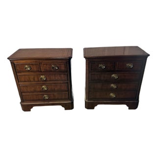 1990s Pair of Yew Wood Nightstands From Yorkshire Collection by Drexel Heritage 2 Pieces For Sale