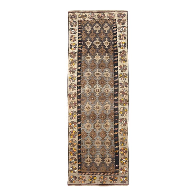Galerie Shabab Collection Mid-20th Century Handmade Turkish Anatolian Gallery Rug For Sale