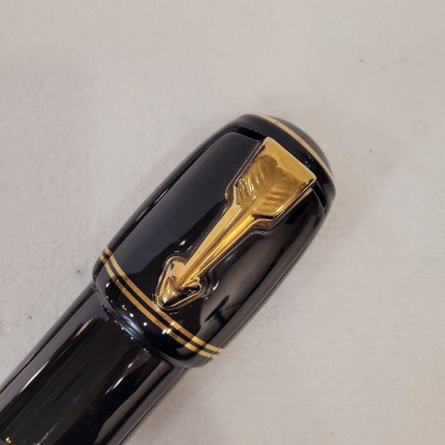 Ceramic Case from the Silver Crane Company for Parker, 1984 For Sale - Image 11 of 18