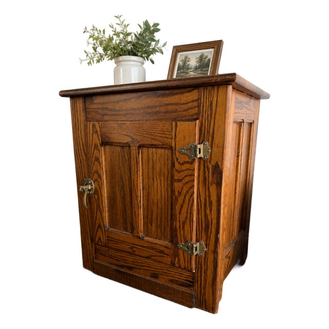 Vintage Solid Oak Mission Style Cabinet | Arts & Crafts Accent Cabinet For Sale