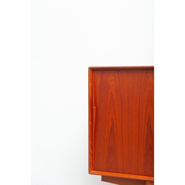 Large Teak Sideboard from Dyrlund, 1960s For Sale - Image 9 of 18