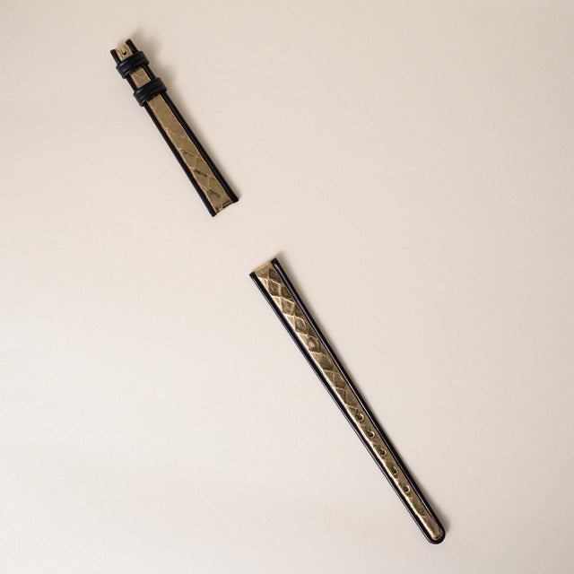 Vintage 1950's Gübelin 18k Yellow Gold & Enamel Watch With Silver Satin Dial For Sale - Image 11 of 13