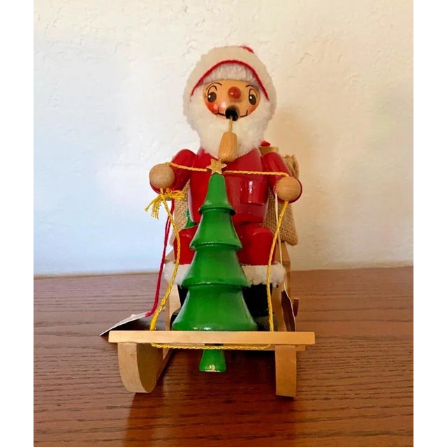 Traditional Early 21st Century Signed Steinbach Musical Smoker Nico on Sleigh With Tree in Box For Sale - Image 3 of 8
