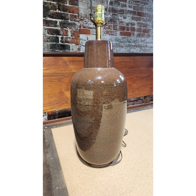 1970s Lee Rosen for Design Technics Monumental Ceramic Table Lamp in Earth-Tone Glaze For Sale In Philadelphia - Image 6 of 9