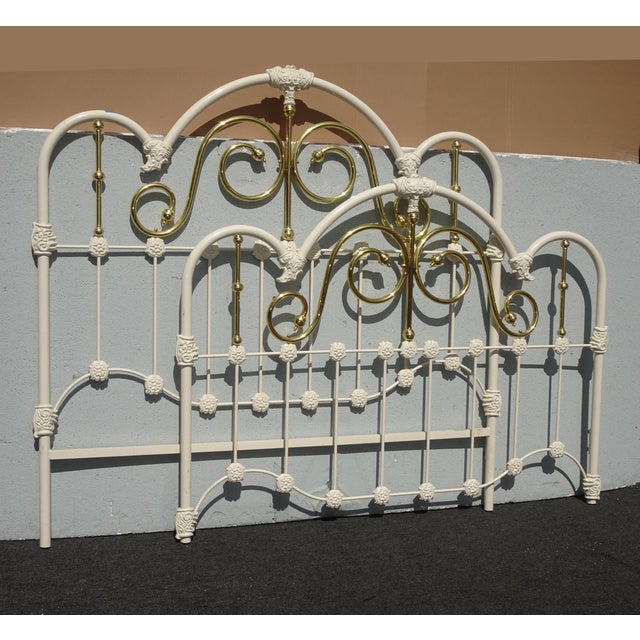 Mid-Century Modern Vintage Elliott's Design Mid Century Iron White Gold Queen Bed Frame Headboard For Sale - Image 3 of 14