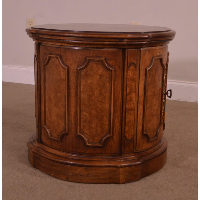 Thomasville Vintage Round Burl Wood Paneled Side Table Chairish