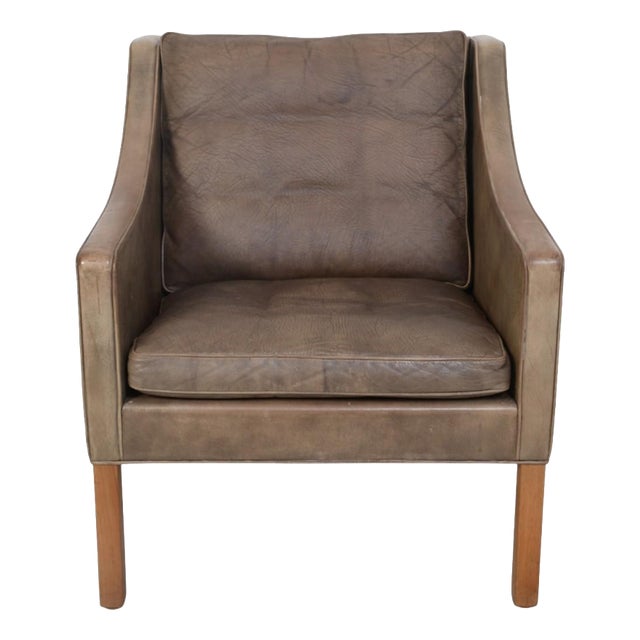 Model 2207 Lounge Chair in Patinated Leather by Børge Mogensen, 1970s For Sale