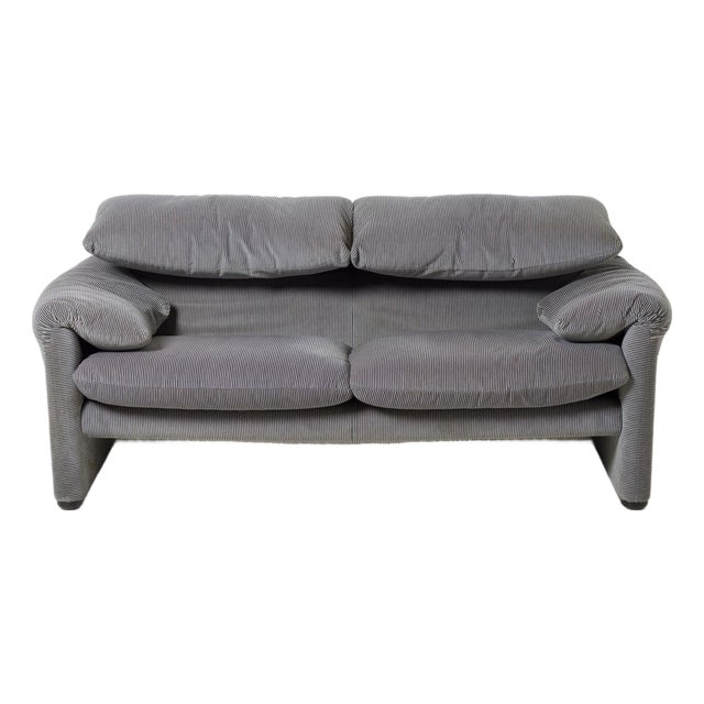 Maralunga Two-Seater Sofa by Vico Magistretti for Cassina, Italy, 1980s For Sale