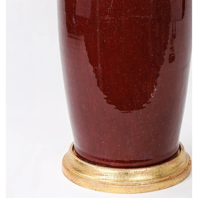 Ceramic 19th Century Chinese Qing Double Bulb Pull Switch Oxblood Glaze Lamp With Gold Leaf Top and Base. For Sale - Image 7 of 8