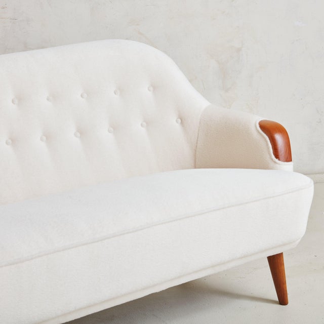 Off-White Alpaca Sofa with Wood Details, Denmark 1960s For Sale In Chicago - Image 6 of 11