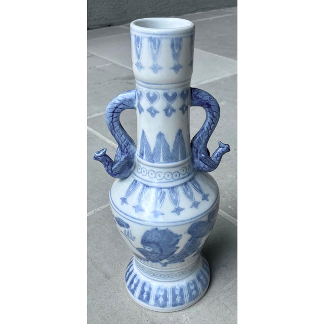 Mid 20th-Century Slender Neck Fengweizun-Style Blue & White Fèng Huáng Handle Dragon Vase For Sale - Image 4 of 17