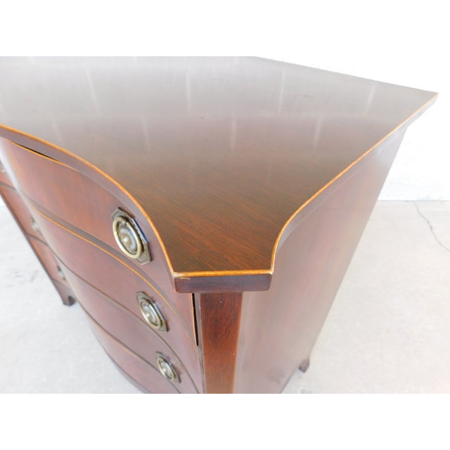 Charak Federal Hepplewhite Flame Mahogany Serpentine Front Chest 34"w For Sale - Image 10 of 18