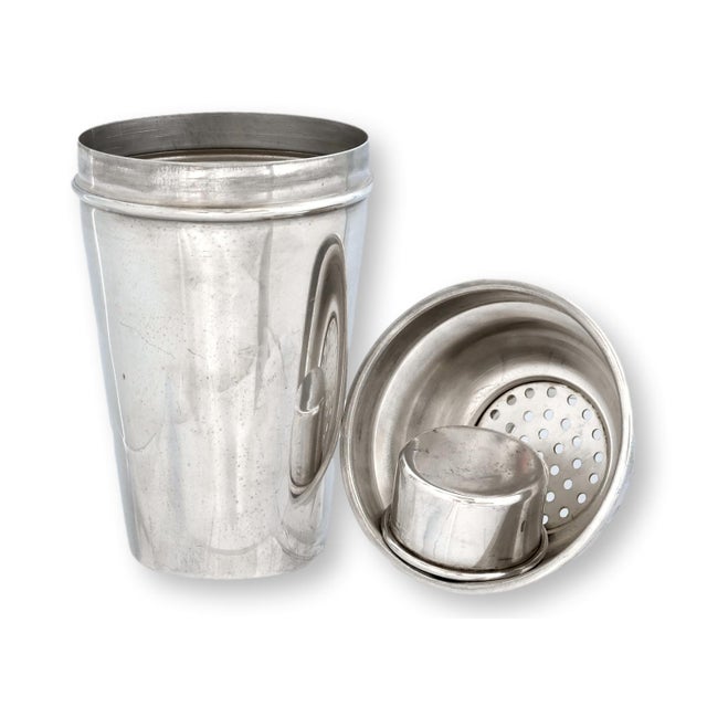 Early 20th Century English Art Deco Cocktail Shaker For Sale - Image 4 of 5