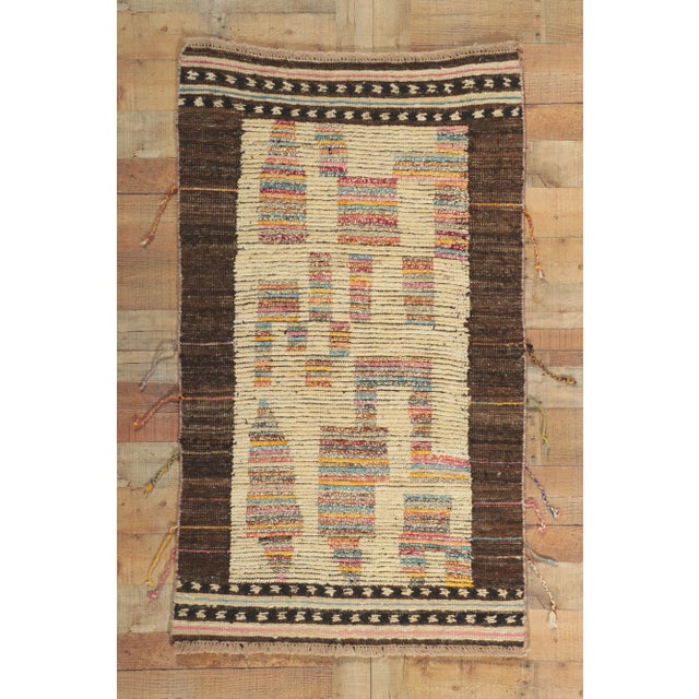 Moroccan Rug With Short Pile - 03'02 X 05'04 For Sale - Image 9 of 10