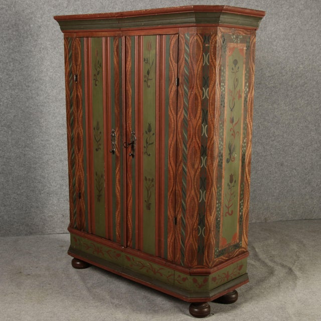 Antique Baroque Cabinet in Painted Softwood, 1750 For Sale - Image 6 of 18