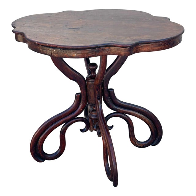 Late 19th Century Victorian Polished Oak Bent Wood Scrolling Salon Table by Thonet For Sale