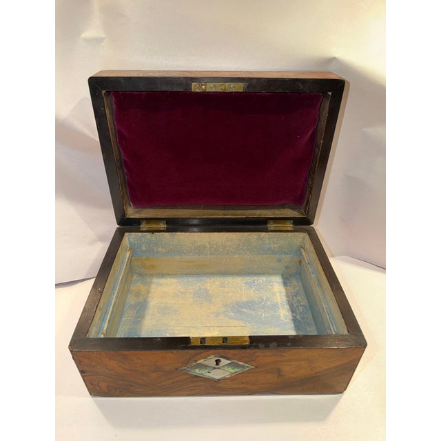 19th Century English Sewing or Jewelry Box With Mother of Pearl Inlay For Sale In Los Angeles - Image 6 of 11
