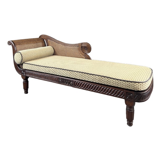 19th Century Louis XVI Chaise Longue in Carved Wood and Caning For Sale