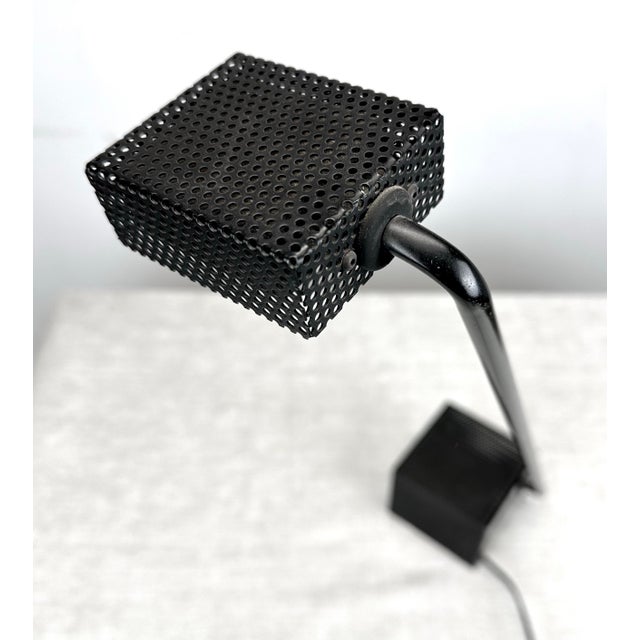 Black 1980’s Modernist Halogen Cantilevered Desk Lamp in Black For Sale - Image 8 of 12