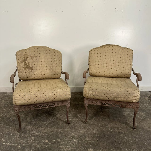 Traditional Mid 20th Century Woodard Outdoor Iron Lounge Chairs With Cast Metal Ottomans, Attributed, 4 Pieces For Sale - Image 3 of 9