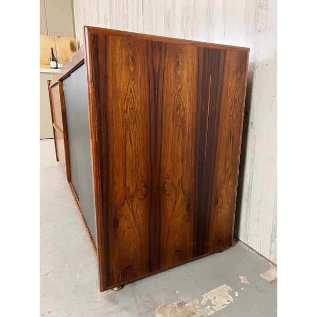 Danish Modern Rosewood Credenza For Sale - Image 4 of 13