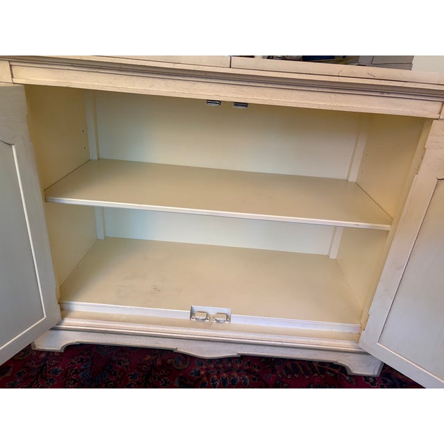 Thomasville 1970s French White Rolling Buffet Cabinet With Leaves For Sale - Image 4 of 8