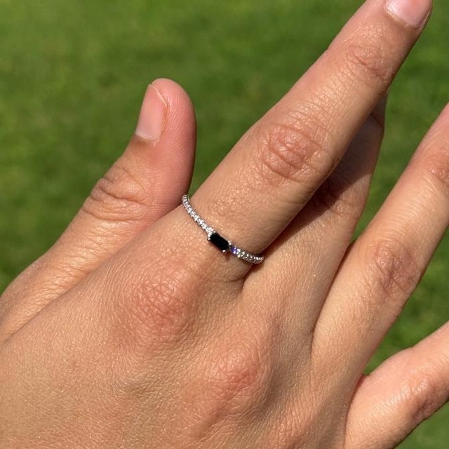 Art Nouveau 14k Gold Natural Baguette Blue Sapphire Diamond Stacking Thin Band Ring Size 6.5 For Sale - Image 3 of 16