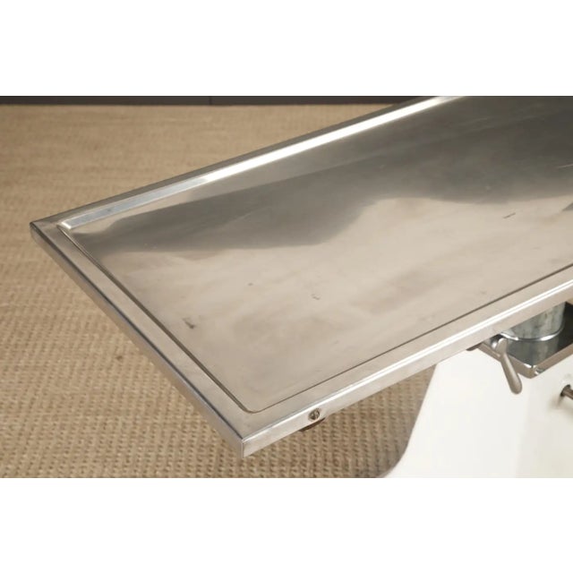 Industrial Shor-Line Hydraulic Lift Operating Table, Usa, C. 1958 For Sale In Los Angeles - Image 6 of 16