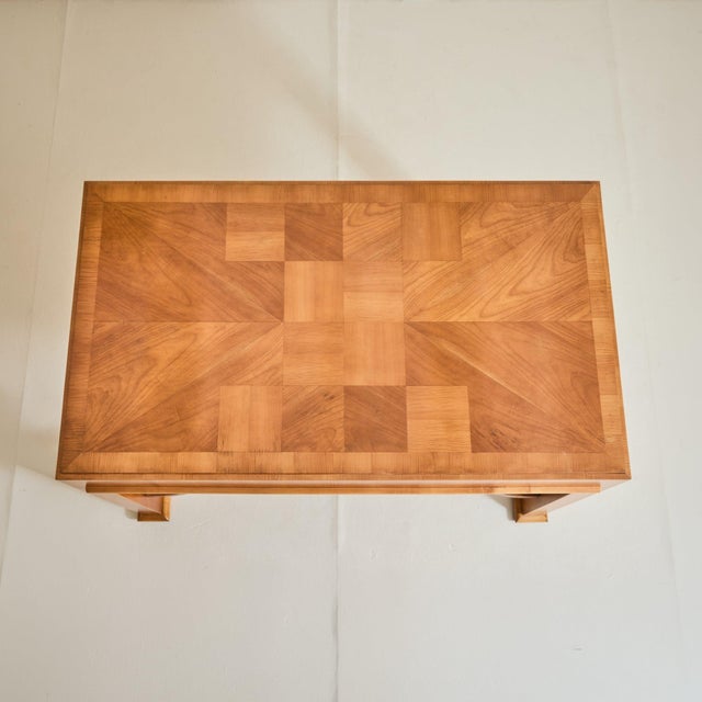Modern French Maple Desk with Hand-Cut Inlaid Parquetry Top, 1940s For Sale - Image 3 of 11