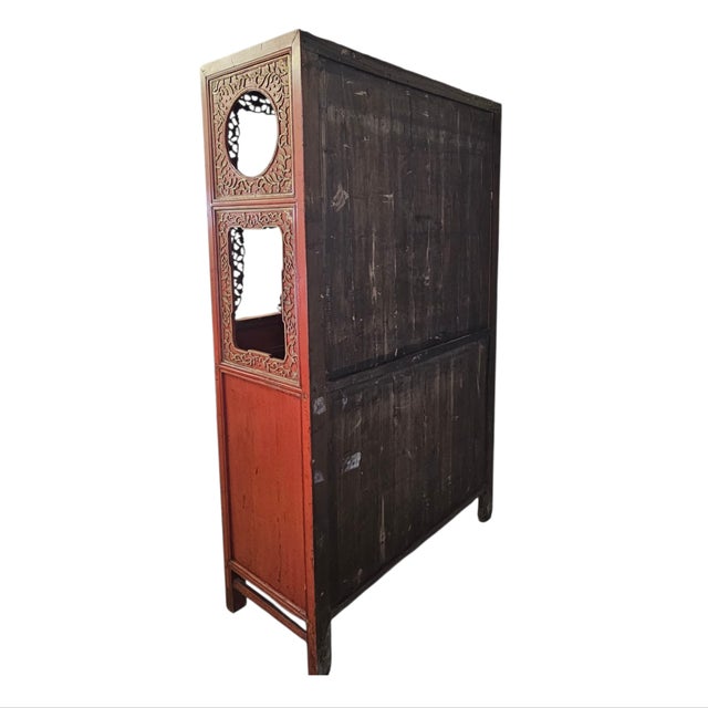 Antique Chinese Red Lacquer Scholar Cabinet With Carved Fretwork, 75.5", Late Qin G / Early Republic For Sale - Image 10 of 18
