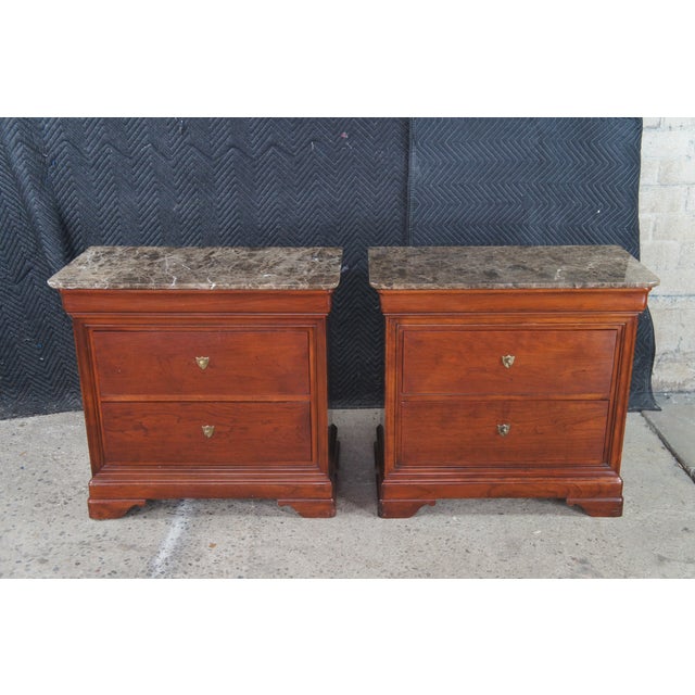 A Pair of Stickley French Louis Philippe Style Cherry Marble Top Nightstands Bedside Table For Sale - Image 15 of 15