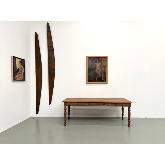 Large Solid Oak Farmhouse Table with Turned Legs – Fully Restored An authentic early 20th-century French farmhouse table...