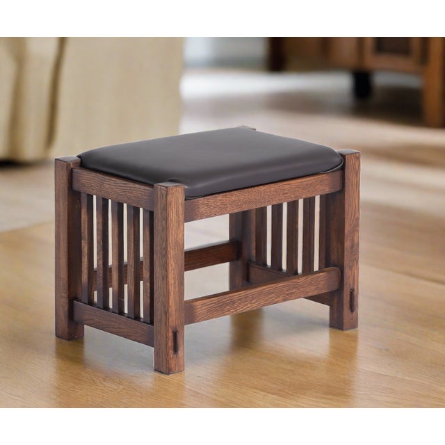 Bring timeless elegance to your home with the Mission Oak Foot Stool - Spindles. Crafted in the Mission / Arts Crafts...