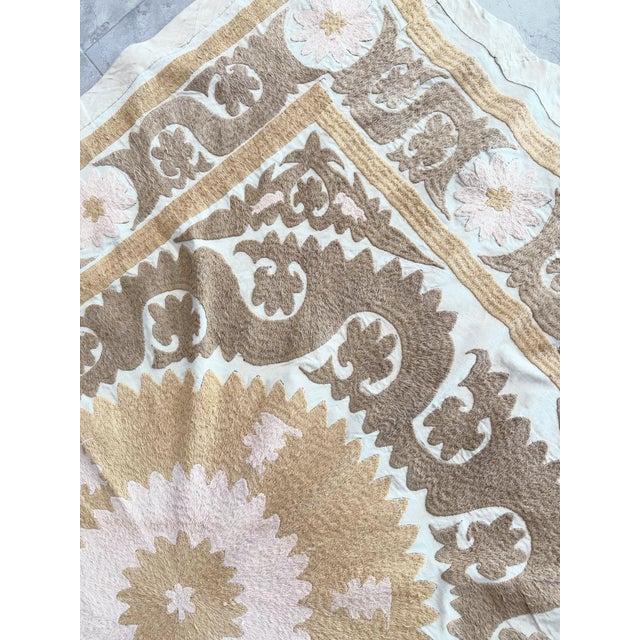 1960s Suzani Embroidered Wall Hanging - Neutral Tan Uzbek Tablecloth For Sale - Image 5 of 9