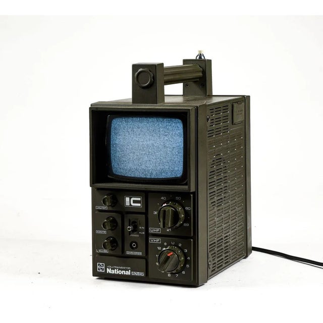 From the current working field portable satellite tv and batteries brand nationa rover 80 category electronic style 80...